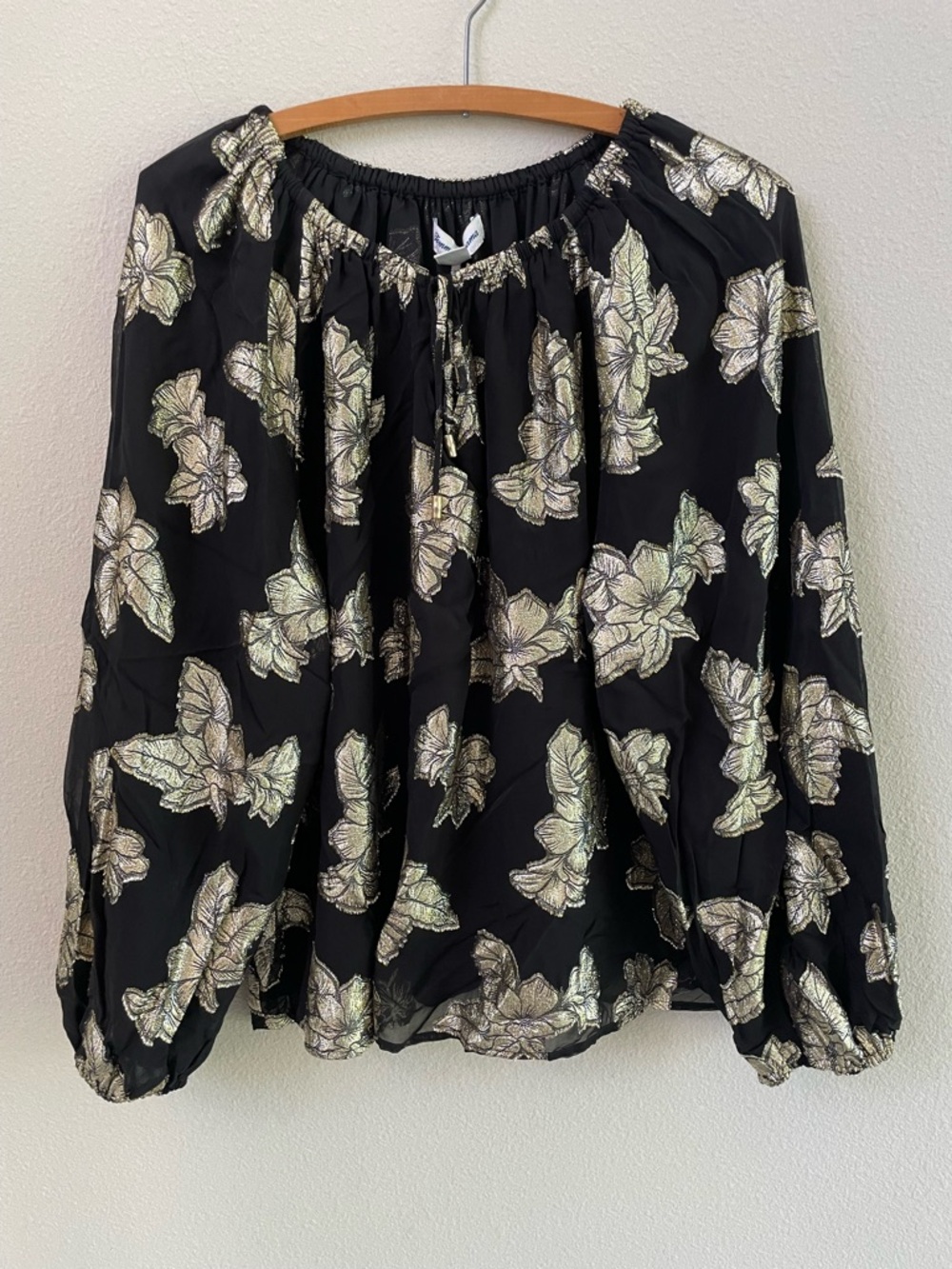 NWT Tommy Bahama Black / Metallic Gold Shimmering Shores Peasant Top Size M